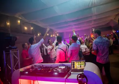 Bruiloft DJ boeken met een hoge waardering van 9,9 7 Bruiloft DJ in Friesland