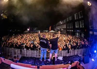 Boek de Blender DJ Show voor een uur lang gekkenhuis! 1 Blender DJ Show