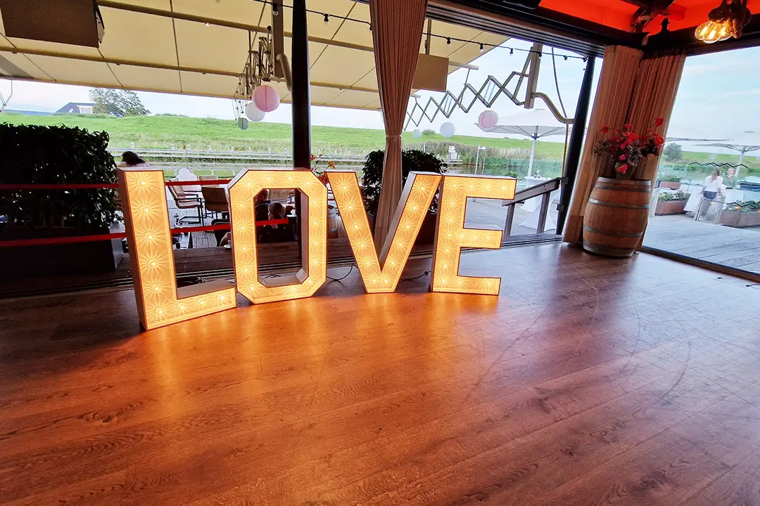 3D love letters