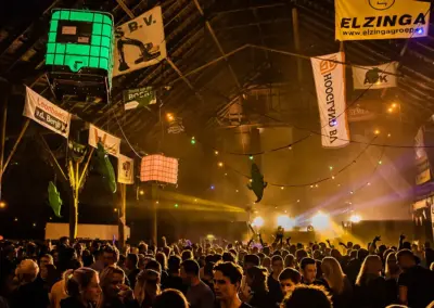 Boek de Blender DJ Show voor een uur lang gekkenhuis! 4 Schuurfeest DJ